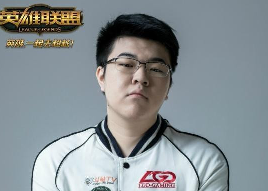 LGD三位队员排死亡榜前五 网友心疼imp