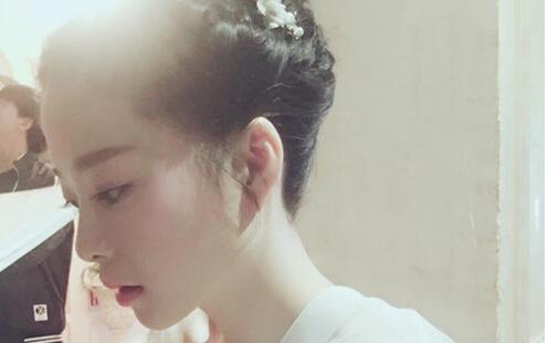 文森特晒婚纱照，网友：德莱文结婚了！