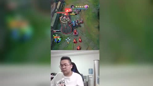 LOL洞主：螳螂你装过头了，螳螂：无能狂吼！