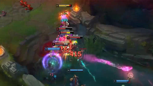 LOL：两波队友之间的完美配合，你分别给他们打几分？