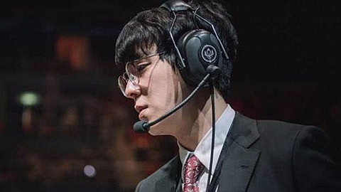 三冠教练kkOma 究竟是离开还是会留下