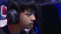 《LOL》走A怪卡莎AP逃离