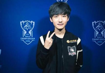 又是一年SKT年？Peanut已登顶韩服