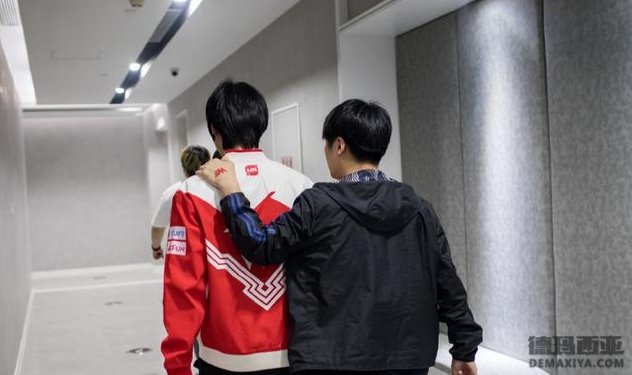 RNG登顶不是梦 LPL三场焦点战将开打