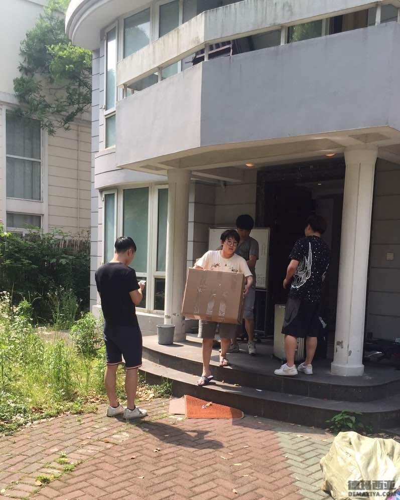 LGD海外经理更新推特 疑似LGD将搬基地