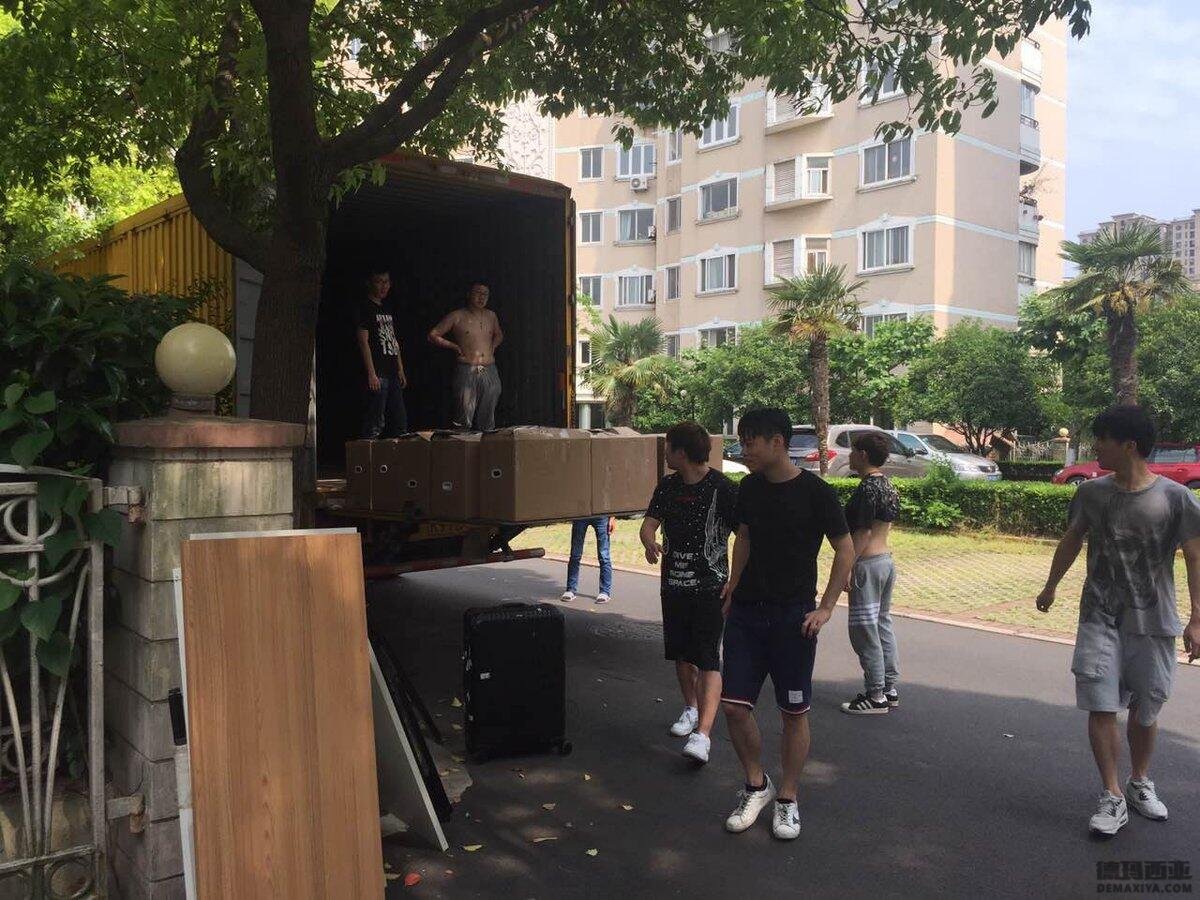 LGD海外经理更新推特 疑似LGD将搬基地