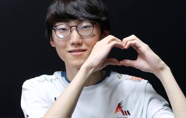 LOL：369改名Tesnuguri，苦练吸血鬼，小将心态令人担忧