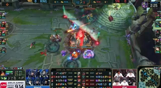 RNG2比0再赢SN，队员表现引发热议，网友：小虎这也太猛了吧