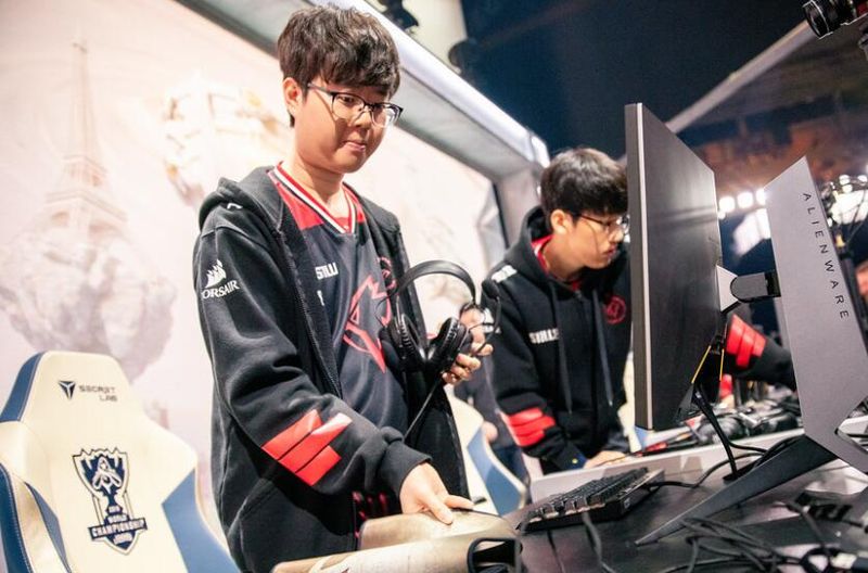 韩网评GRF扳回一局：Sword算0.5个人吧