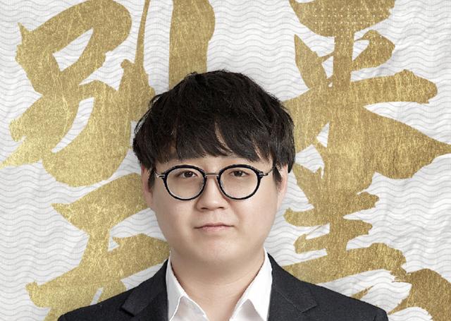 姿态：Mata这种人天生就适合当教练，他当选手教练都要听他的