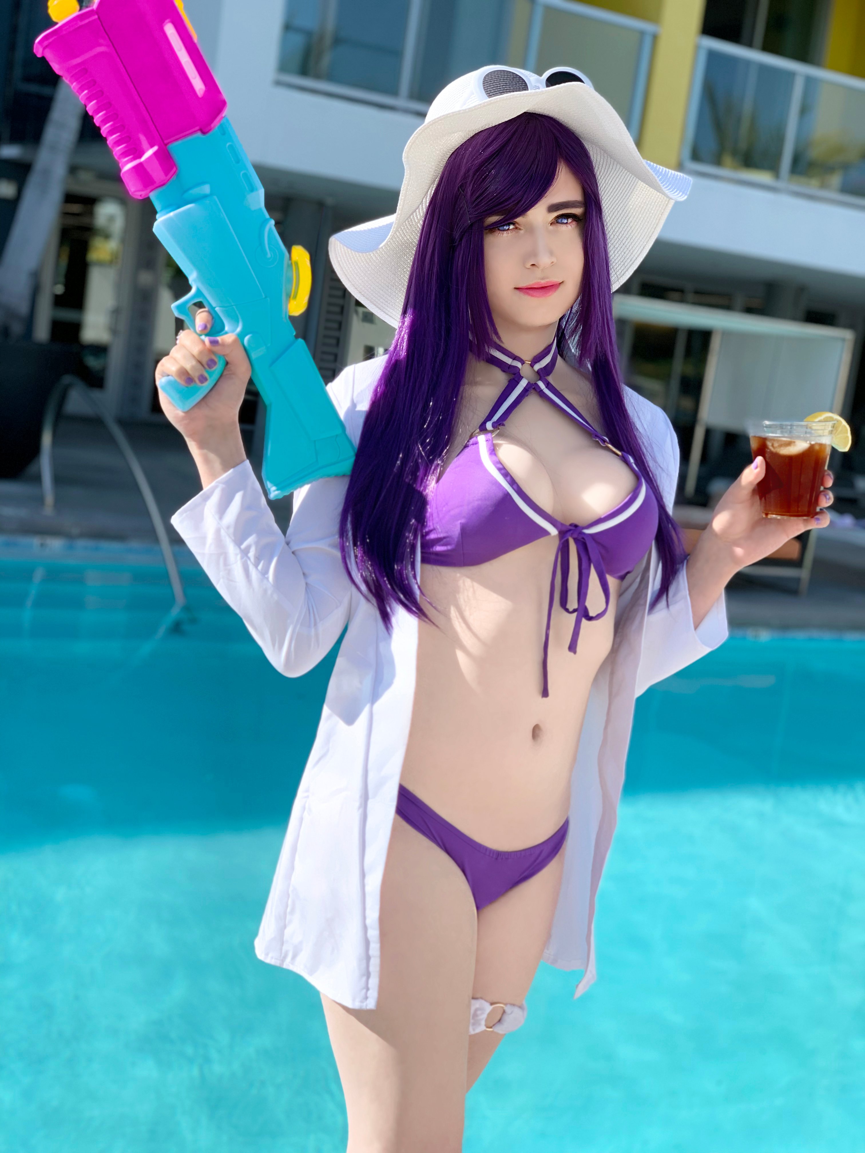 COS功力愈发深厚 《LOL》职业选手Sneaky再发女装作品