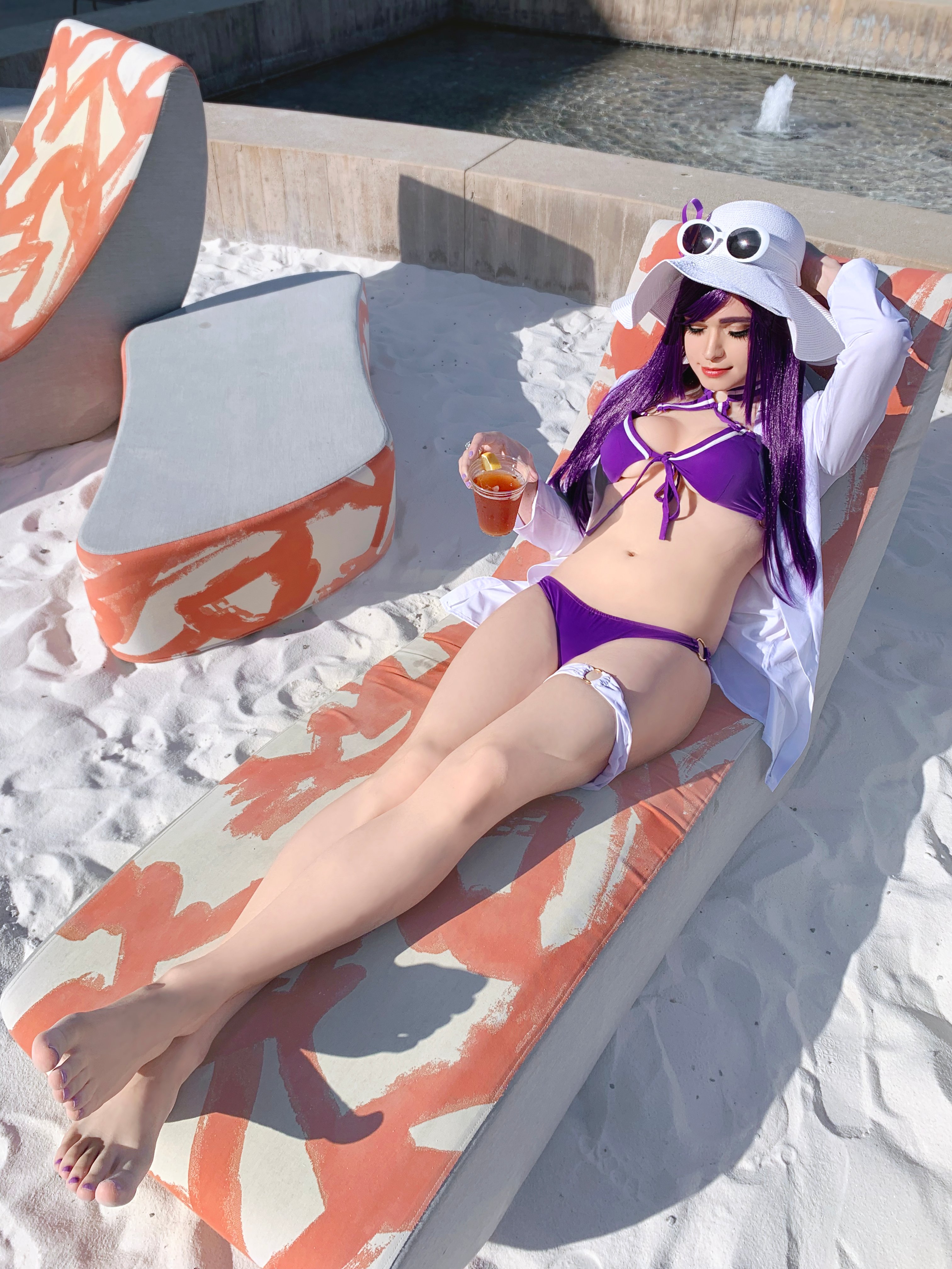 COS功力愈发深厚 《LOL》职业选手Sneaky再发女装作品