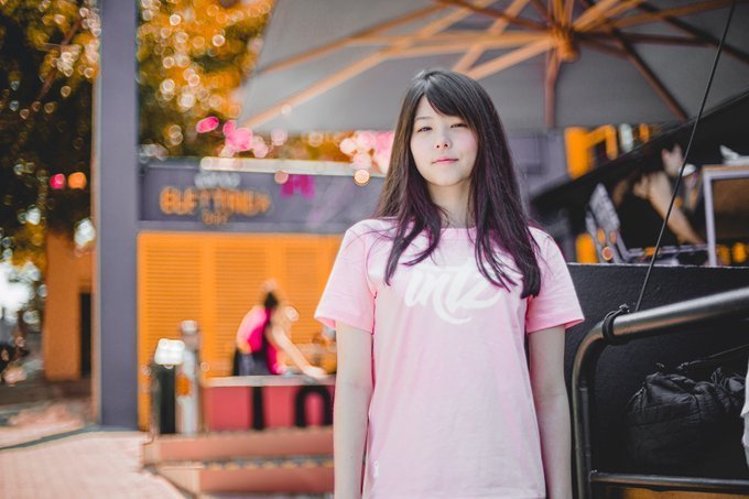 《LOL》巴西战队赛中启用日裔小姐姐 王者实力人还美