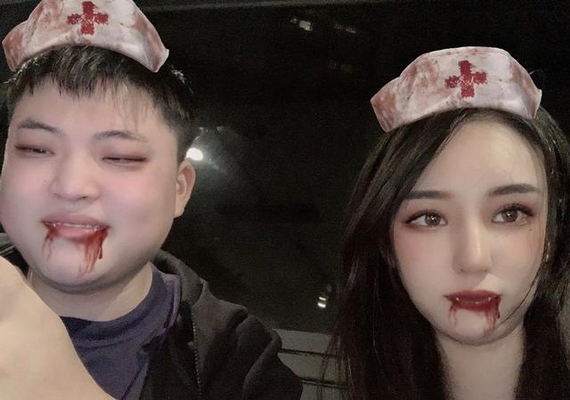 Ming和Uzi上海面基，开启蹭饭模式？Uzi将计划去往北京游玩