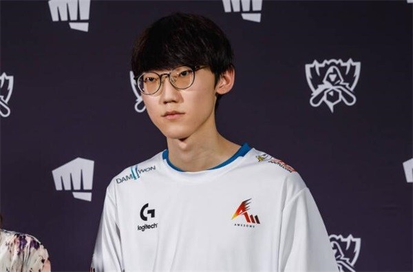 三冠王SKT强势归来 G2和DWG针锋相对