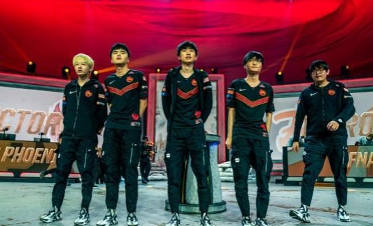 S9半决赛 IG联袂FPX上演LPL秋季总决赛