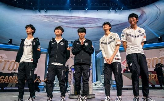 S9半决赛 IG联袂FPX上演LPL秋季总决赛