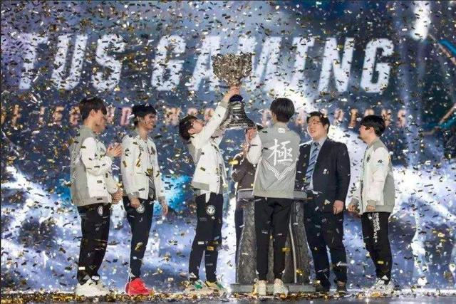 ESPN撰稿人评选LPL强的五支战队：iG仅排第四、EDG无缘上榜