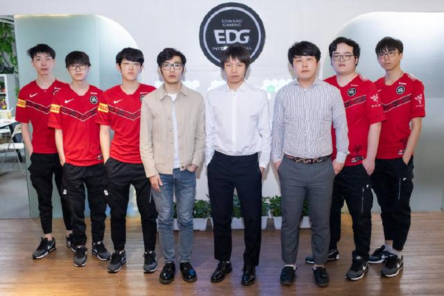 EDG赛后群访 Clearlove：希望lqs能把和我们的比赛当成表演赛打